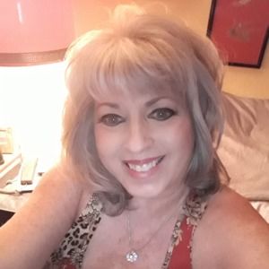 Meet your Posher, Deborah